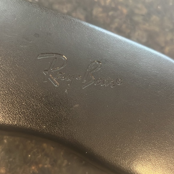 Ray-Ban sunglasses - Picture 7 of 9